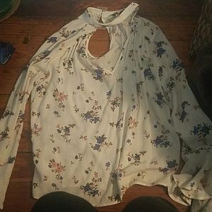 Long sleeved American Eagle choker top